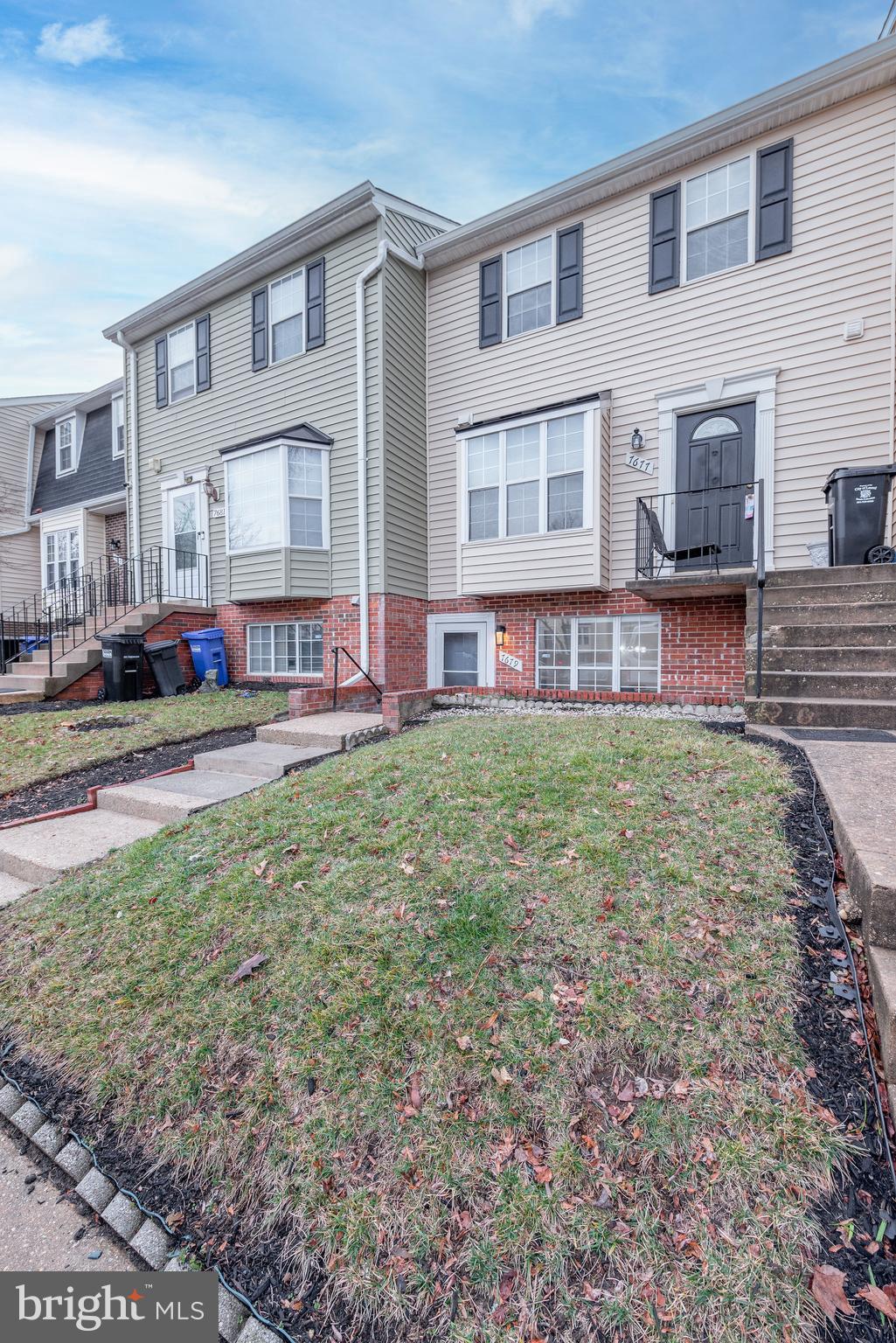 ARBORY CONDO-PHASE 9> - Residential