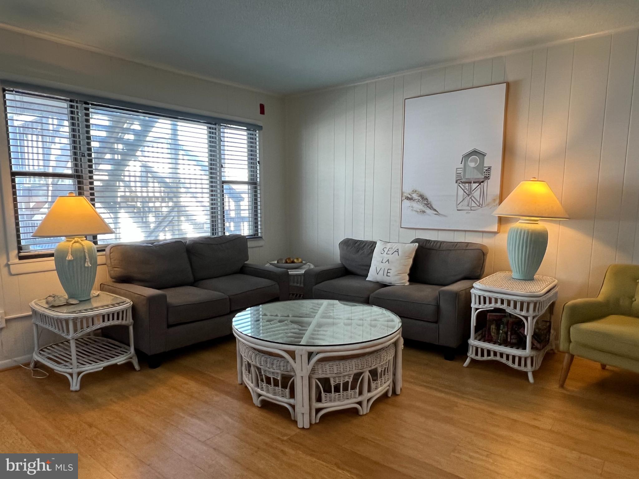 Short term rental available October 1, 2025- April 30, 2026. Fully furnished, rent includes all utilities including internet. 2 assigned parking spaces. Great Mid-Town location!