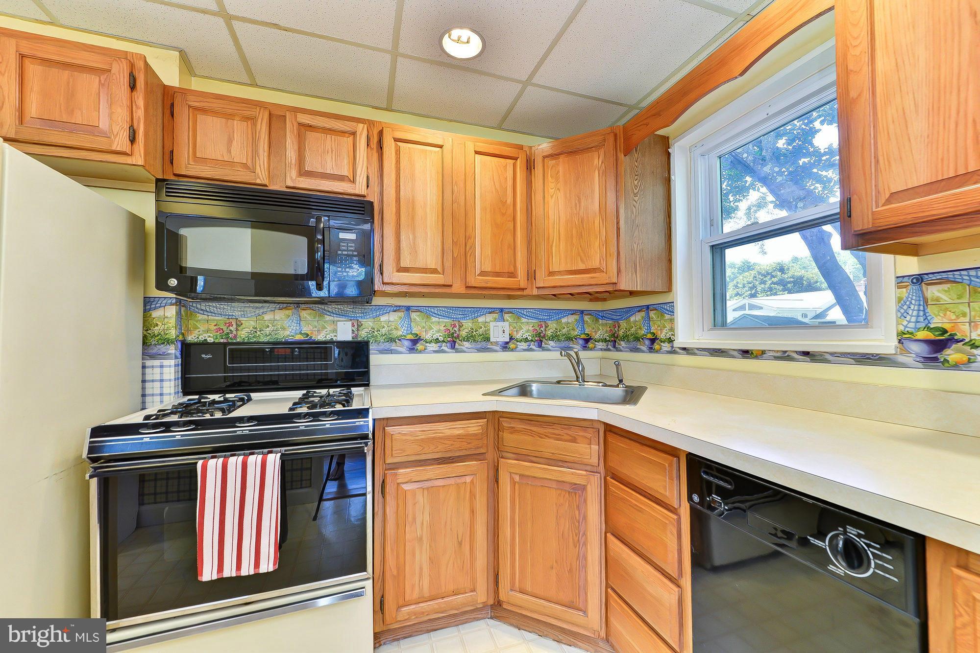 BUCKNELL MANOR - Residential