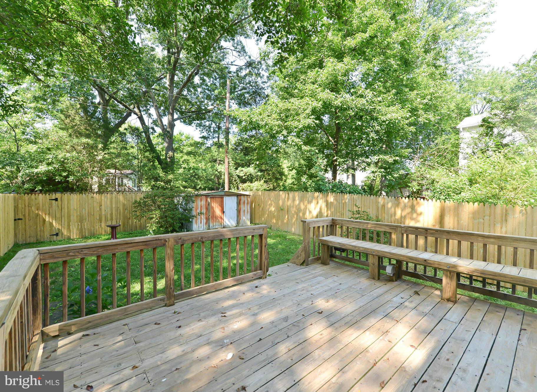 BUCKNELL MANOR - Residential