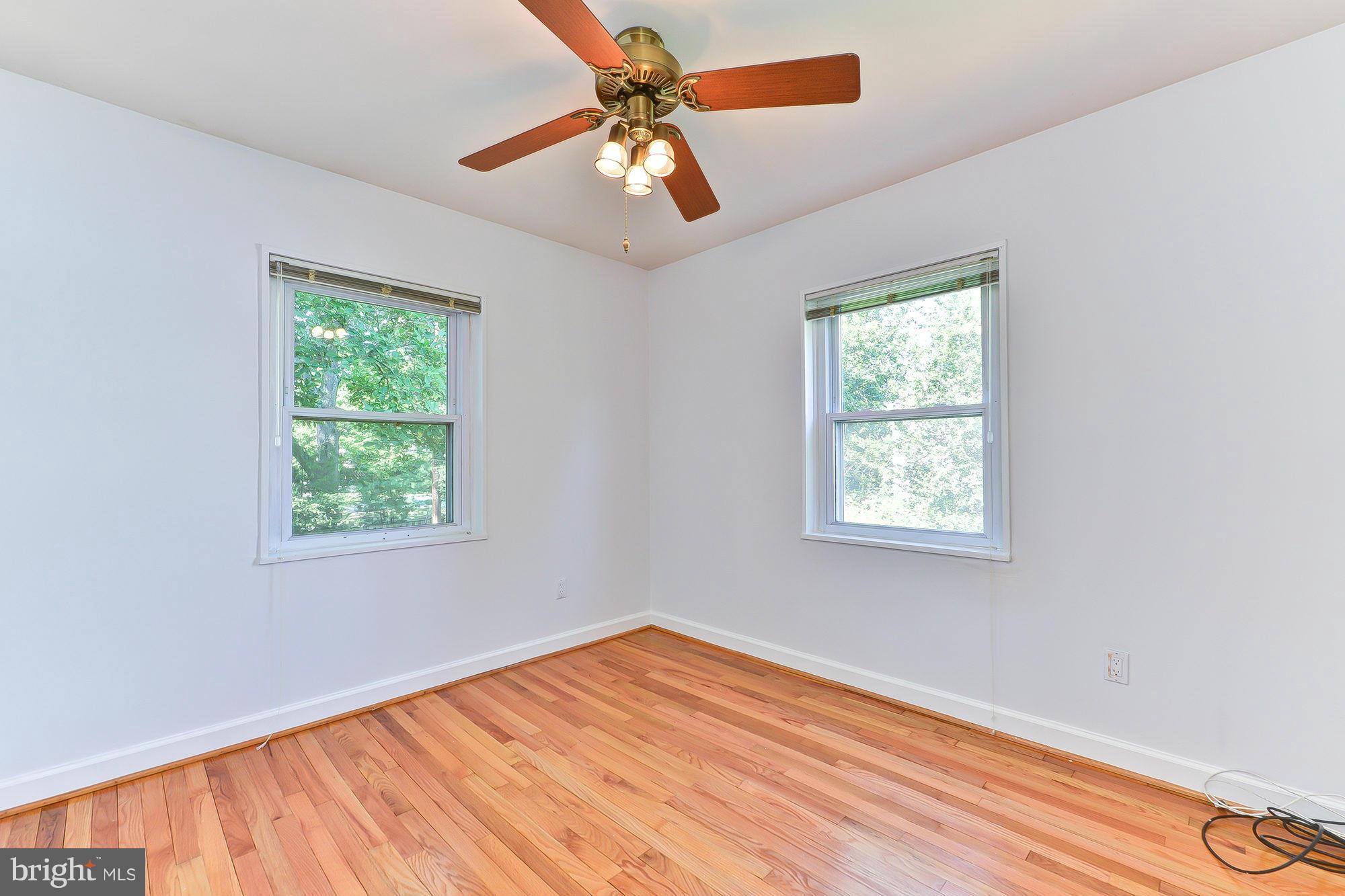 BUCKNELL MANOR - Residential