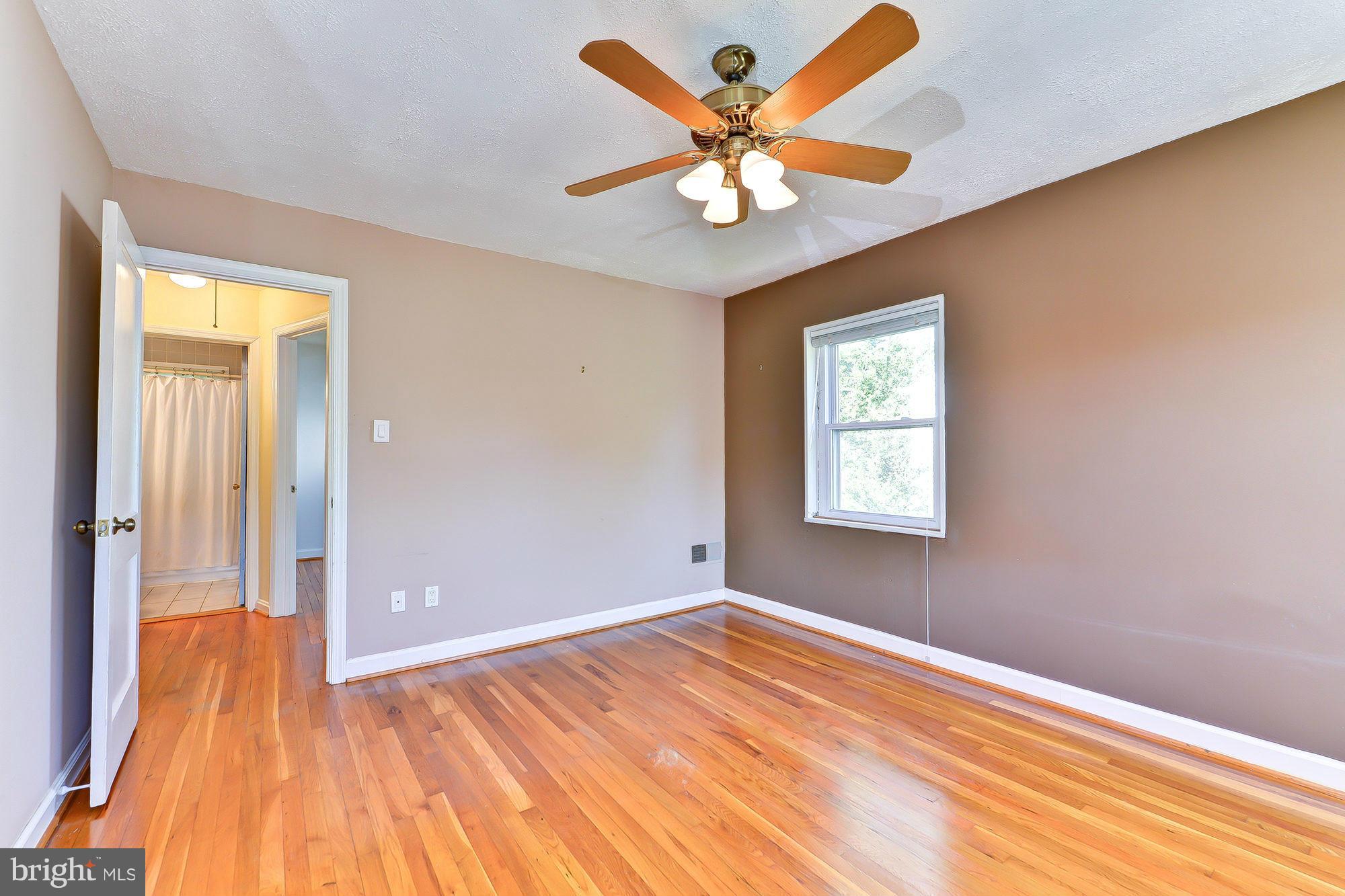 BUCKNELL MANOR - Residential