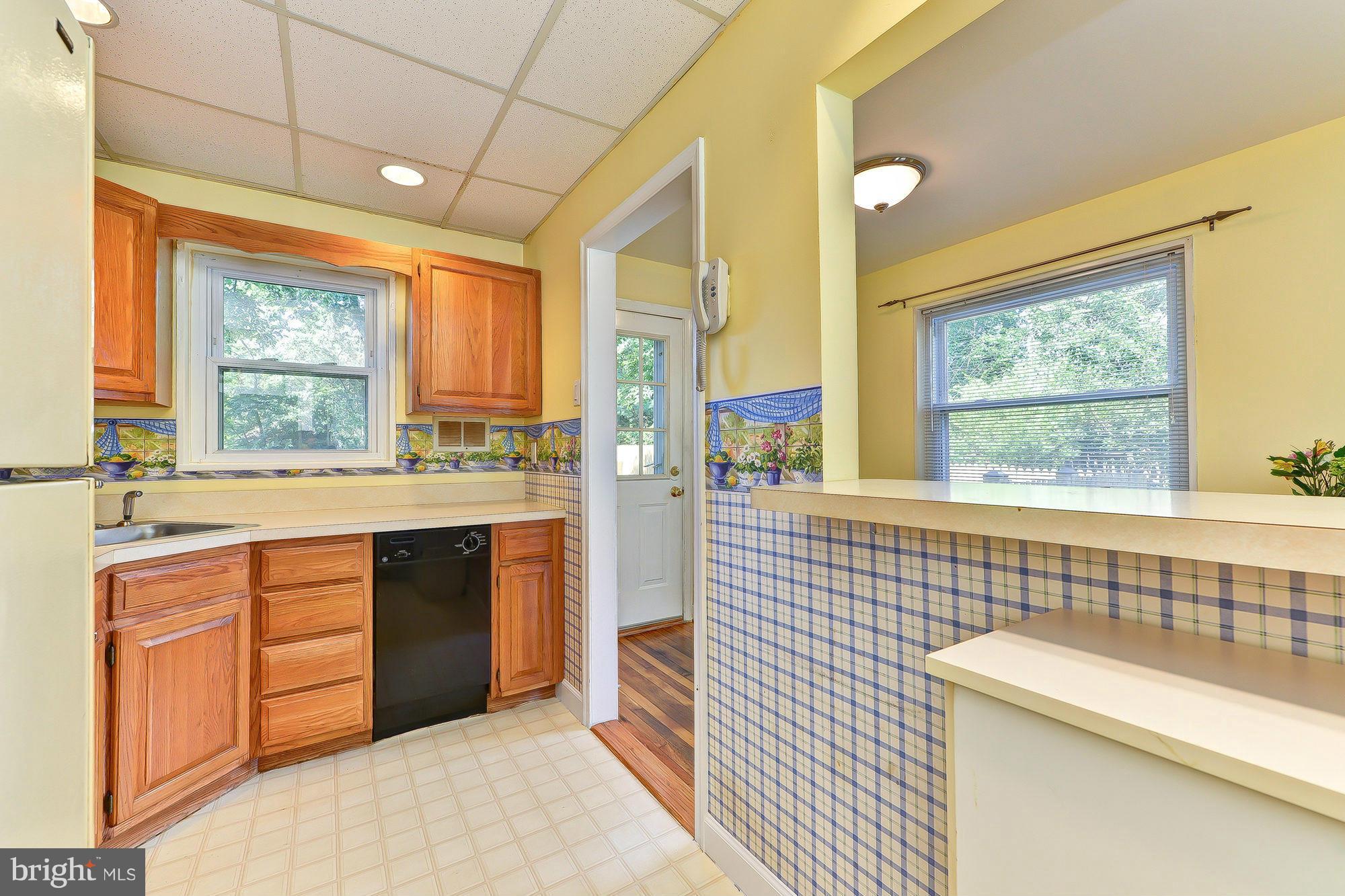 BUCKNELL MANOR - Residential