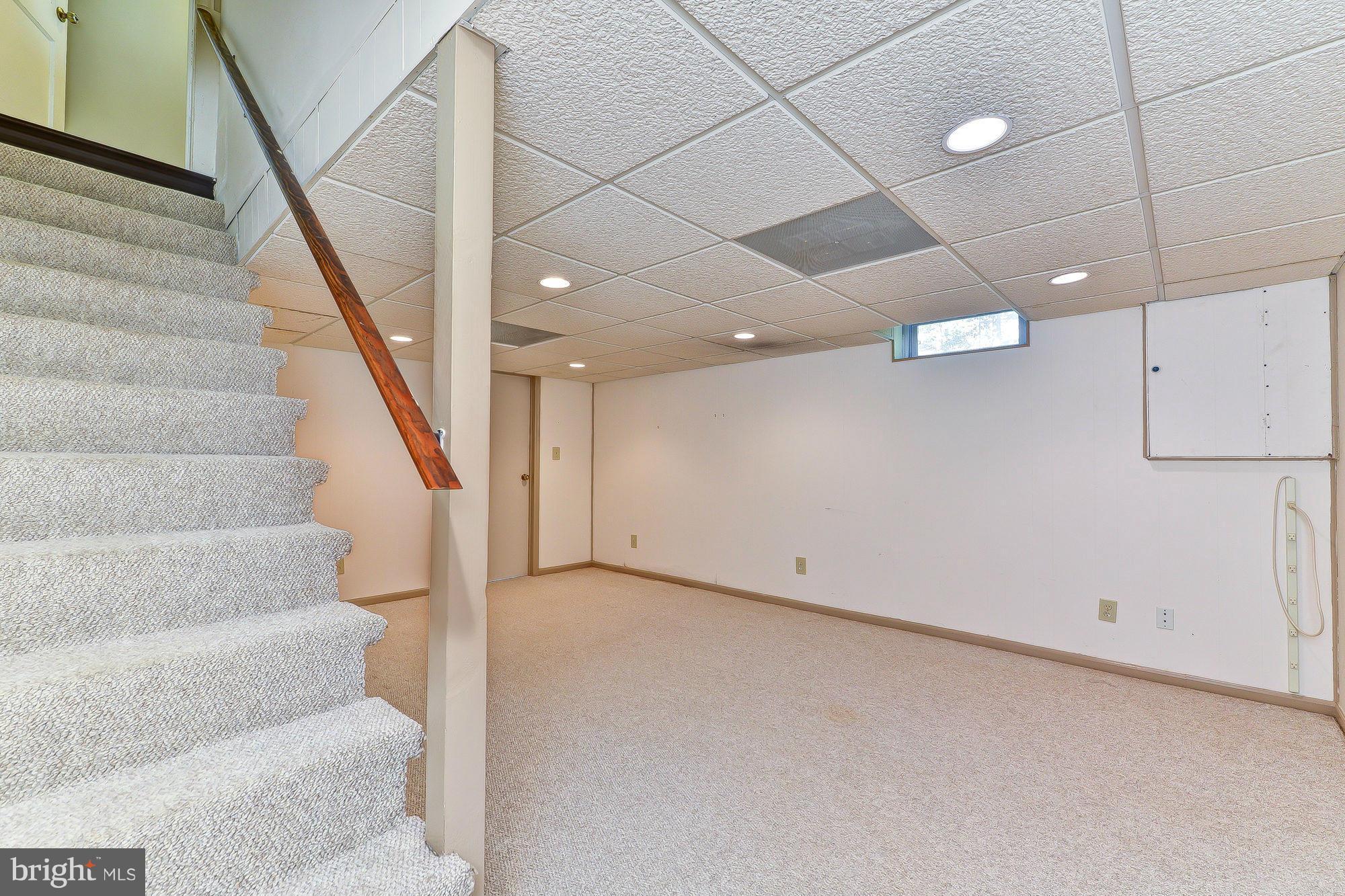 BUCKNELL MANOR - Residential