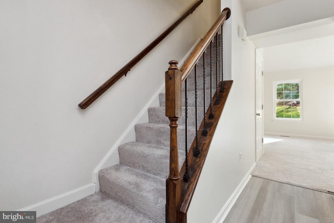 THE BLUFFS ELLICOTT MILL - Residential