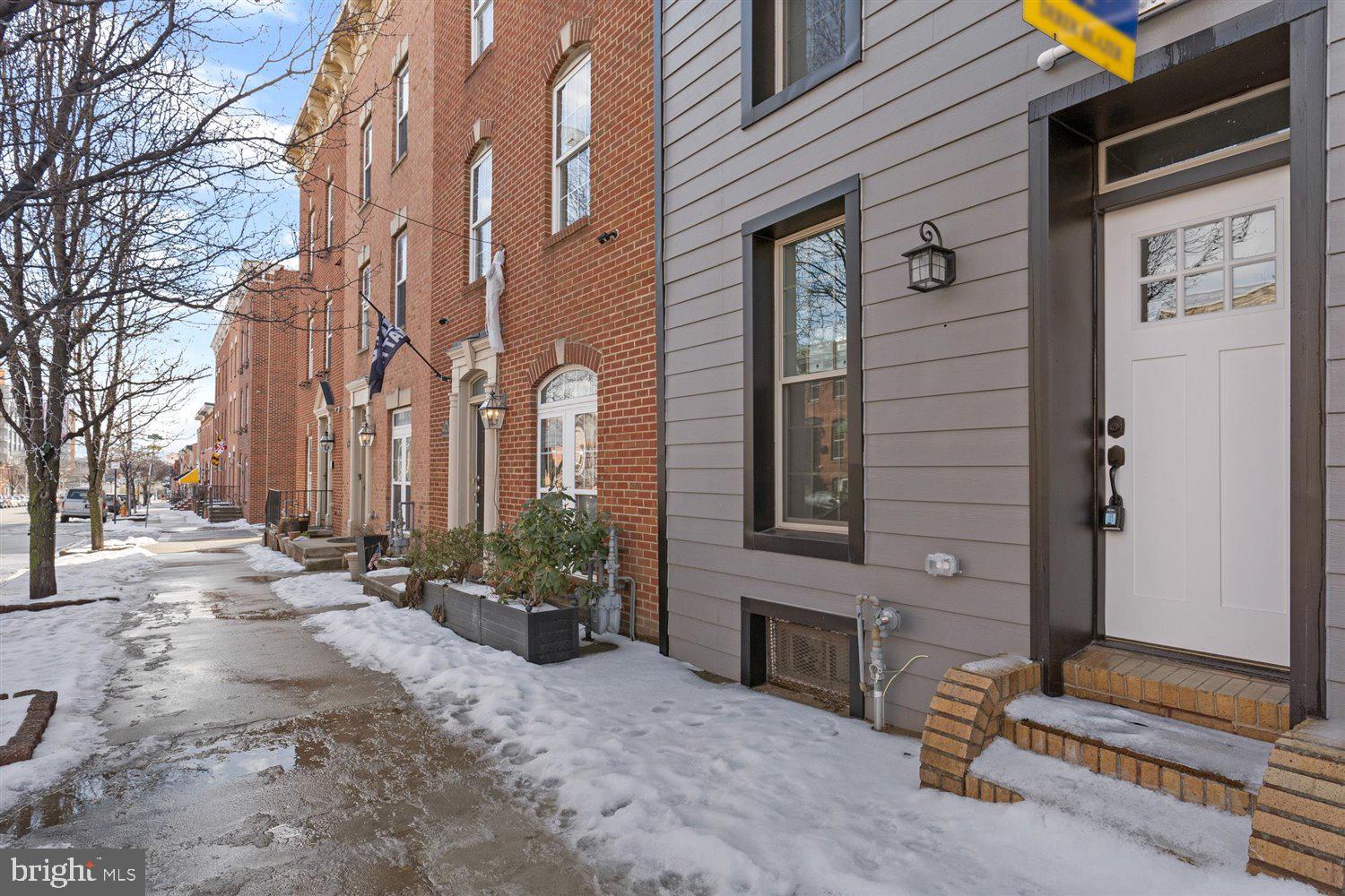 RIVERSIDE - Residential