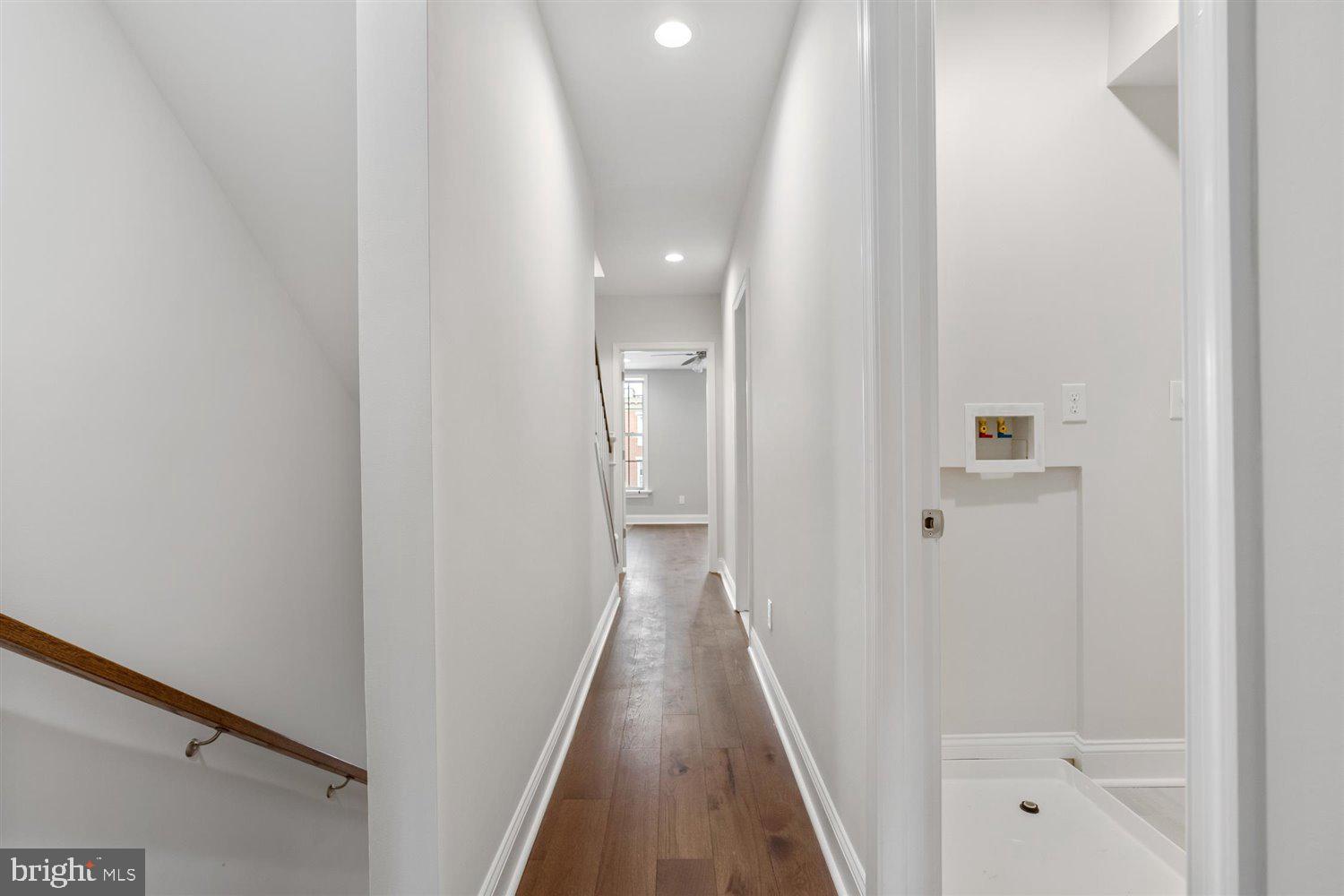 RIVERSIDE - Residential