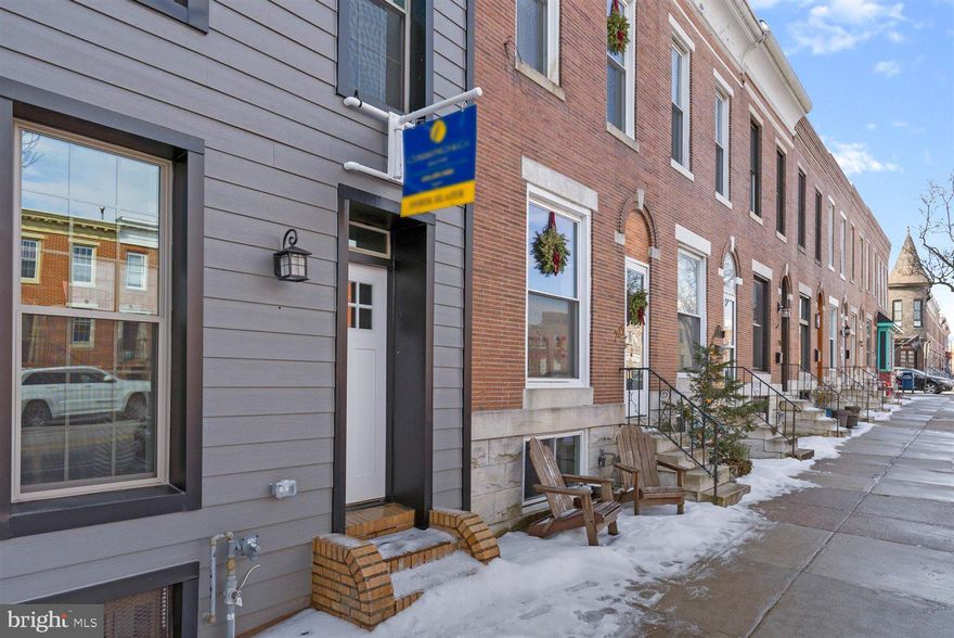 Stop the search!  Amazing brand new renovation.  Could not ask for more, 3 oversized bedrooms, 2 master suites, a rooftop deck with some of the best views in the city, full wet bar and bonus/entertaining room on top floor, 2 car parking pad in rear leading into open floor plan on first floor, kitchen includes 10 foot granite island, stainless appliances, walking distance to grocery store, tons of shopping and restaurants, 2 minute drive to 95,  5 minute drive to downtown, stadiums, etc.  This house is a must see.  Make your appointment today!