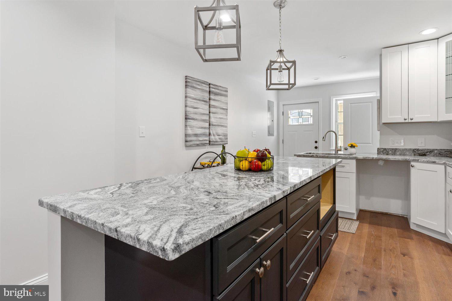 RIVERSIDE - Residential