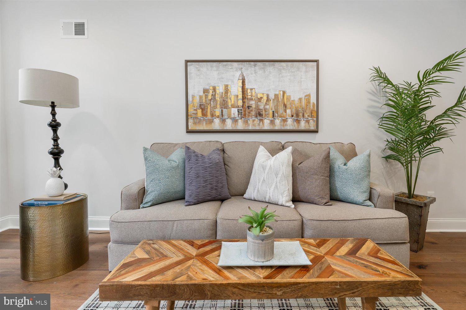 RIVERSIDE - Residential