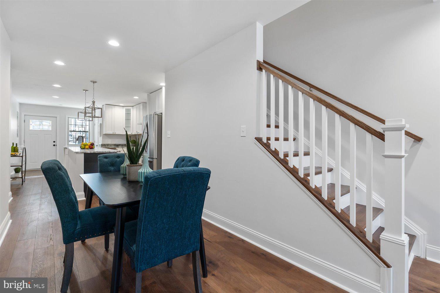 RIVERSIDE - Residential