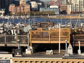 RIVERSIDE - Residential