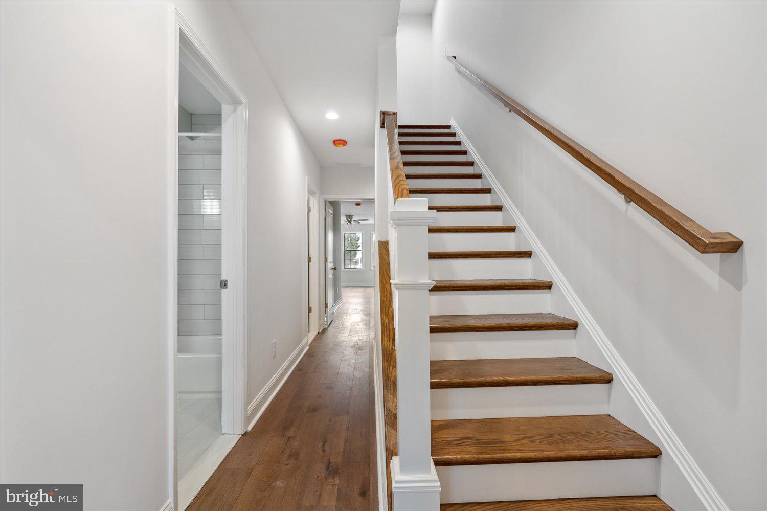 RIVERSIDE - Residential