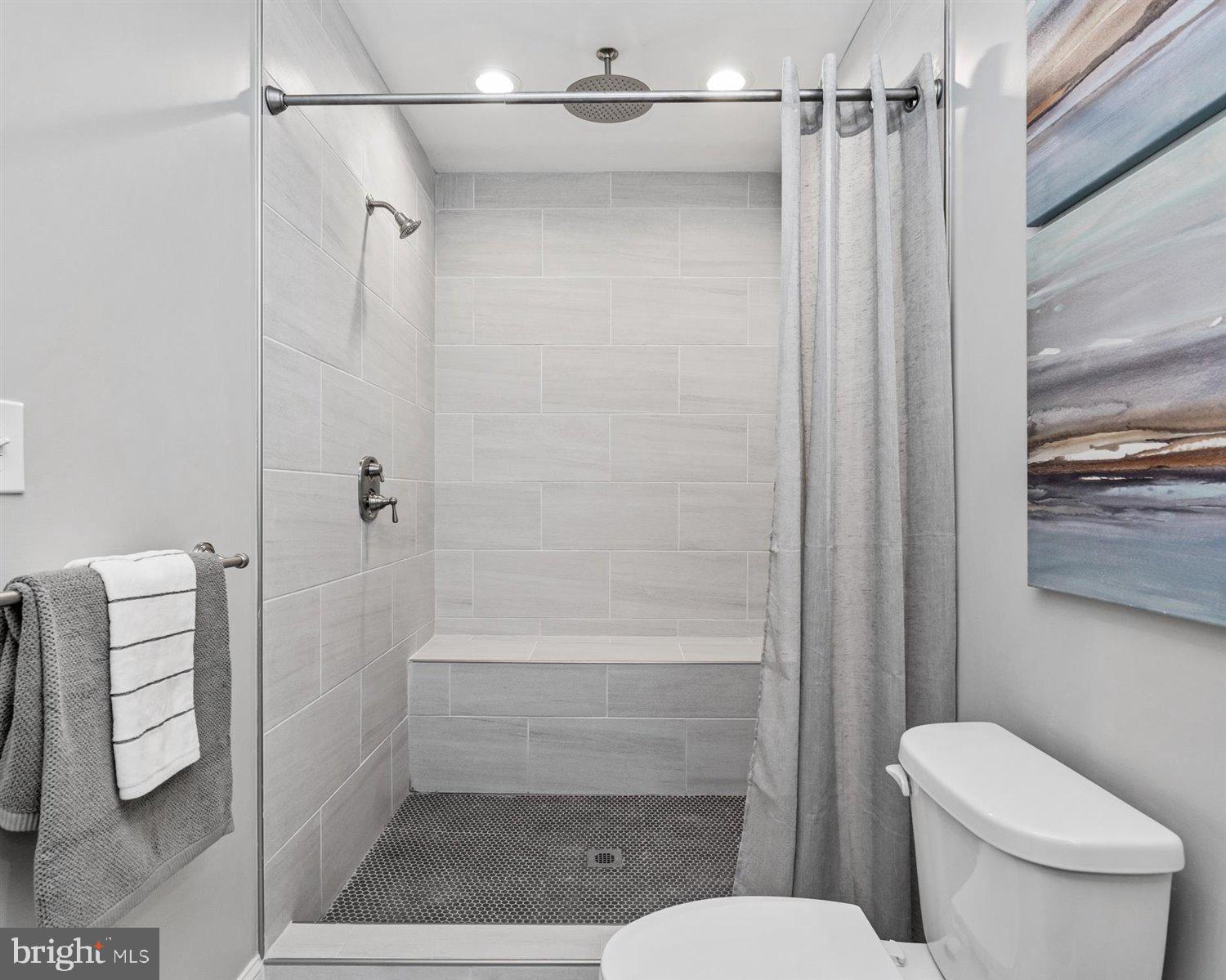 RIVERSIDE - Residential