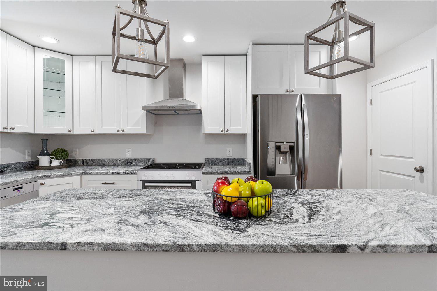 RIVERSIDE - Residential