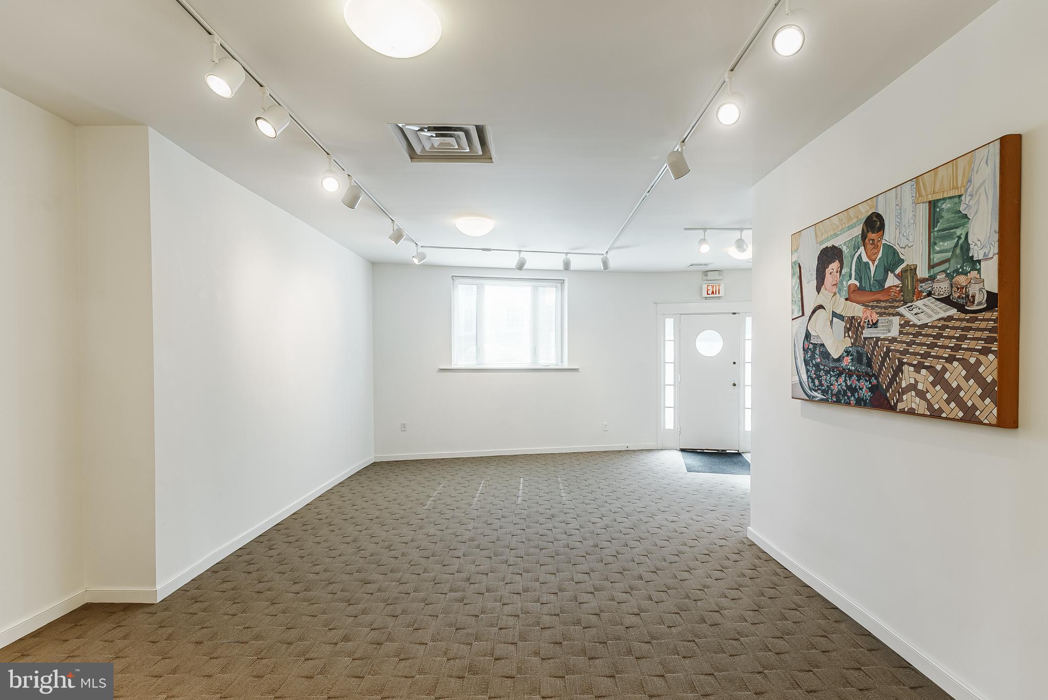 PASSYUNK SQUARE - Commercial Sale