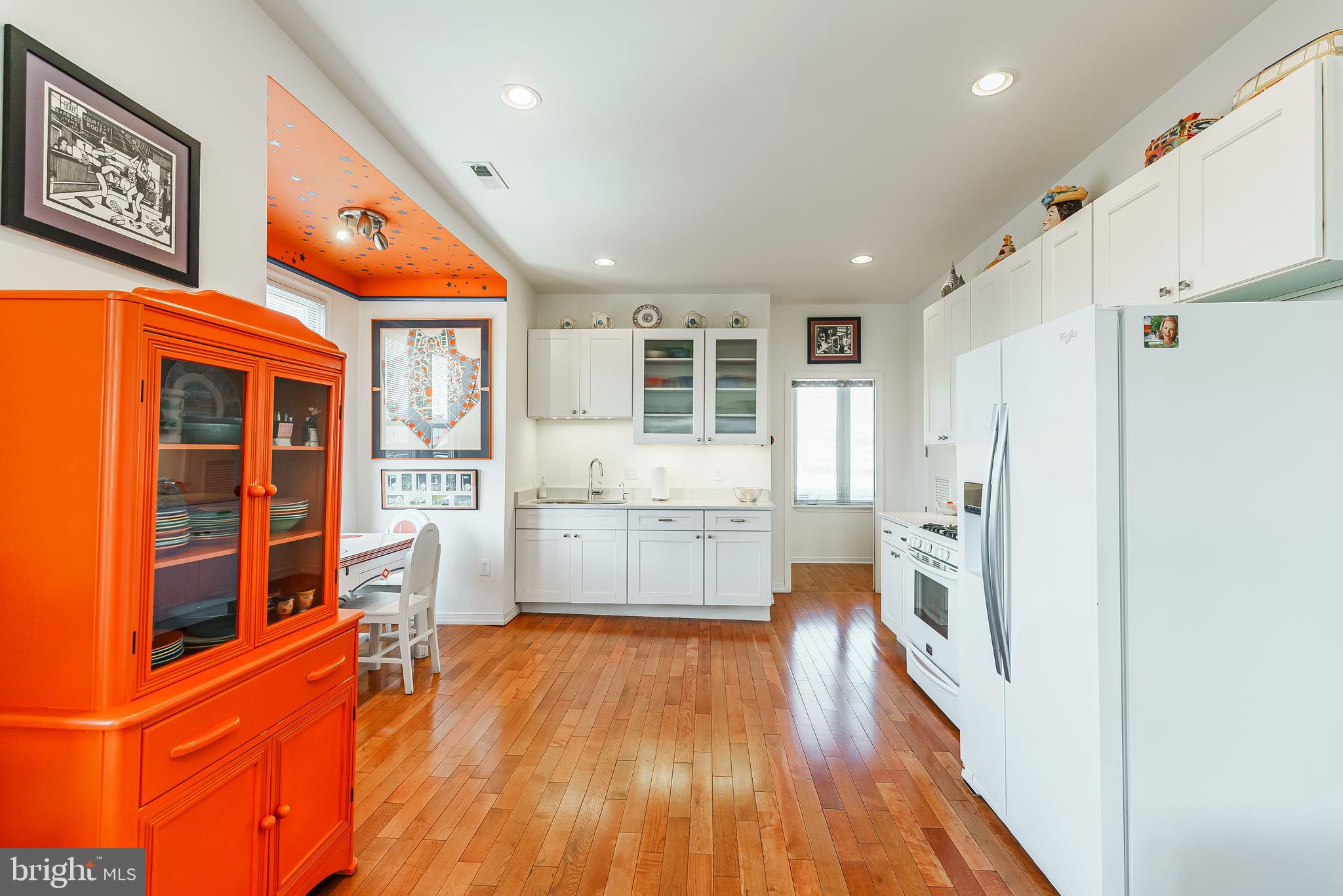 PASSYUNK SQUARE - Commercial Sale