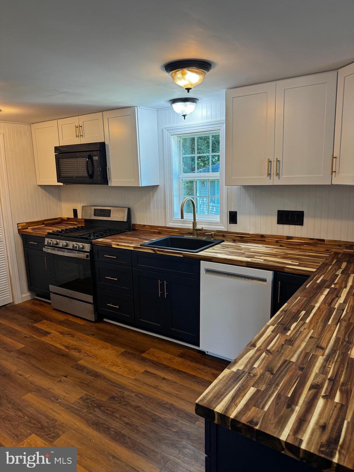 182 N THISTLE WAY 182