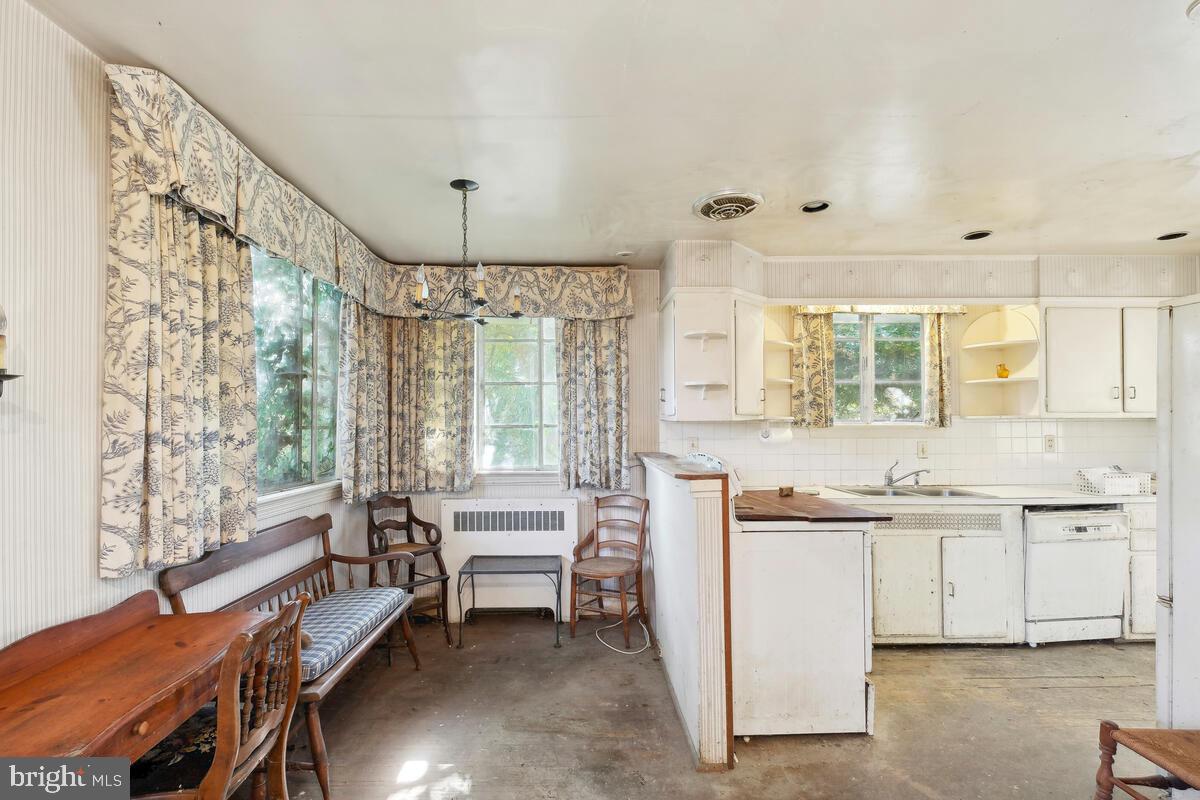 OLNEY OUTSIDE - Residential