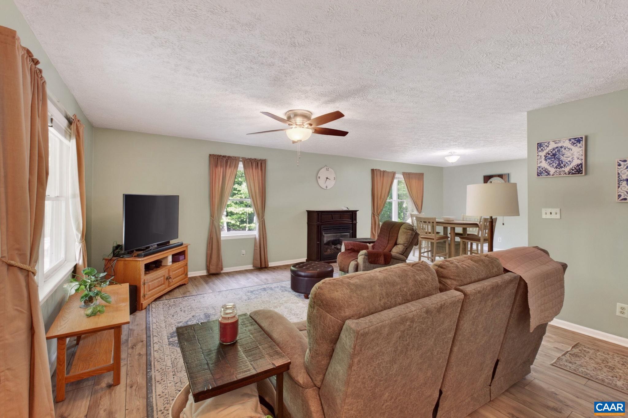 LAKE MONTICELLO - Residential