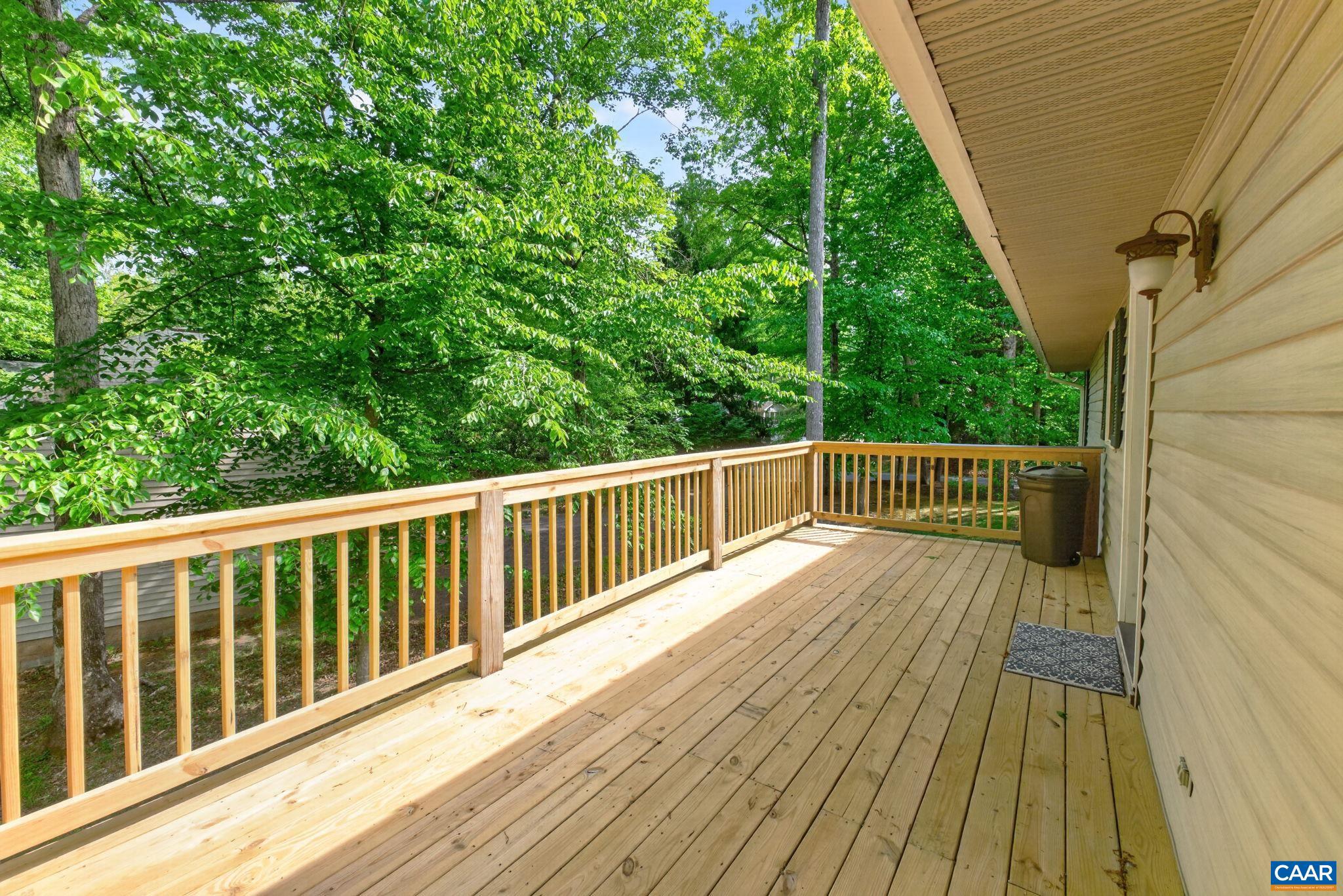 LAKE MONTICELLO - Residential