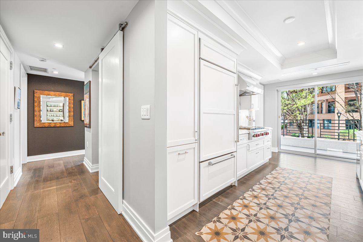 DOWNTOWN BETHESDA - Residential