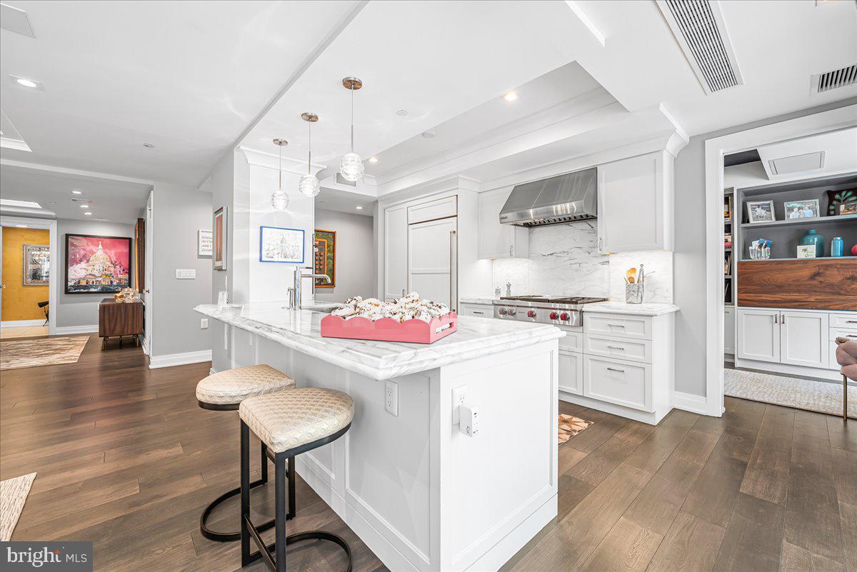 DOWNTOWN BETHESDA - Residential