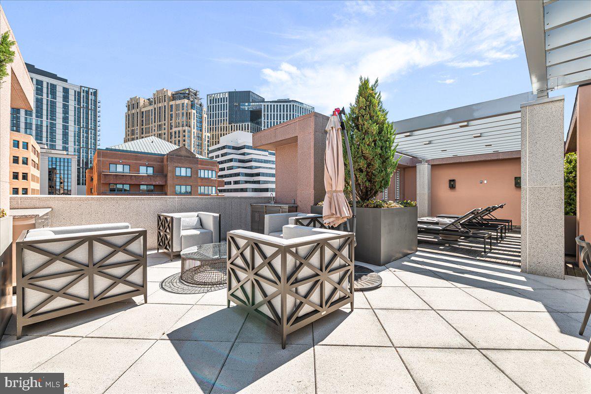 DOWNTOWN BETHESDA - Residential