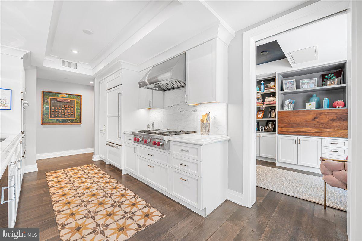 DOWNTOWN BETHESDA - Residential