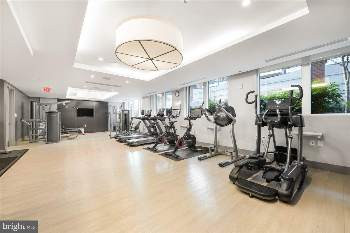 DOWNTOWN BETHESDA - Residential