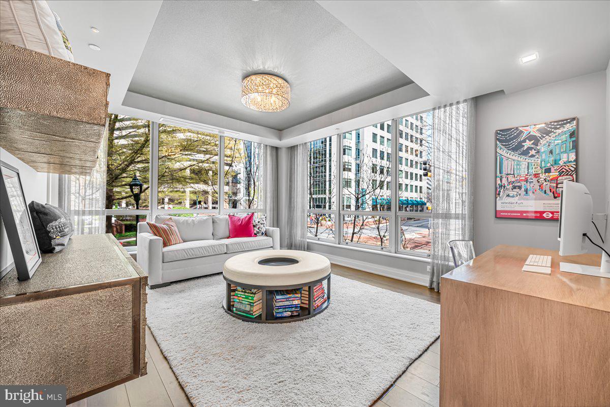 DOWNTOWN BETHESDA - Residential