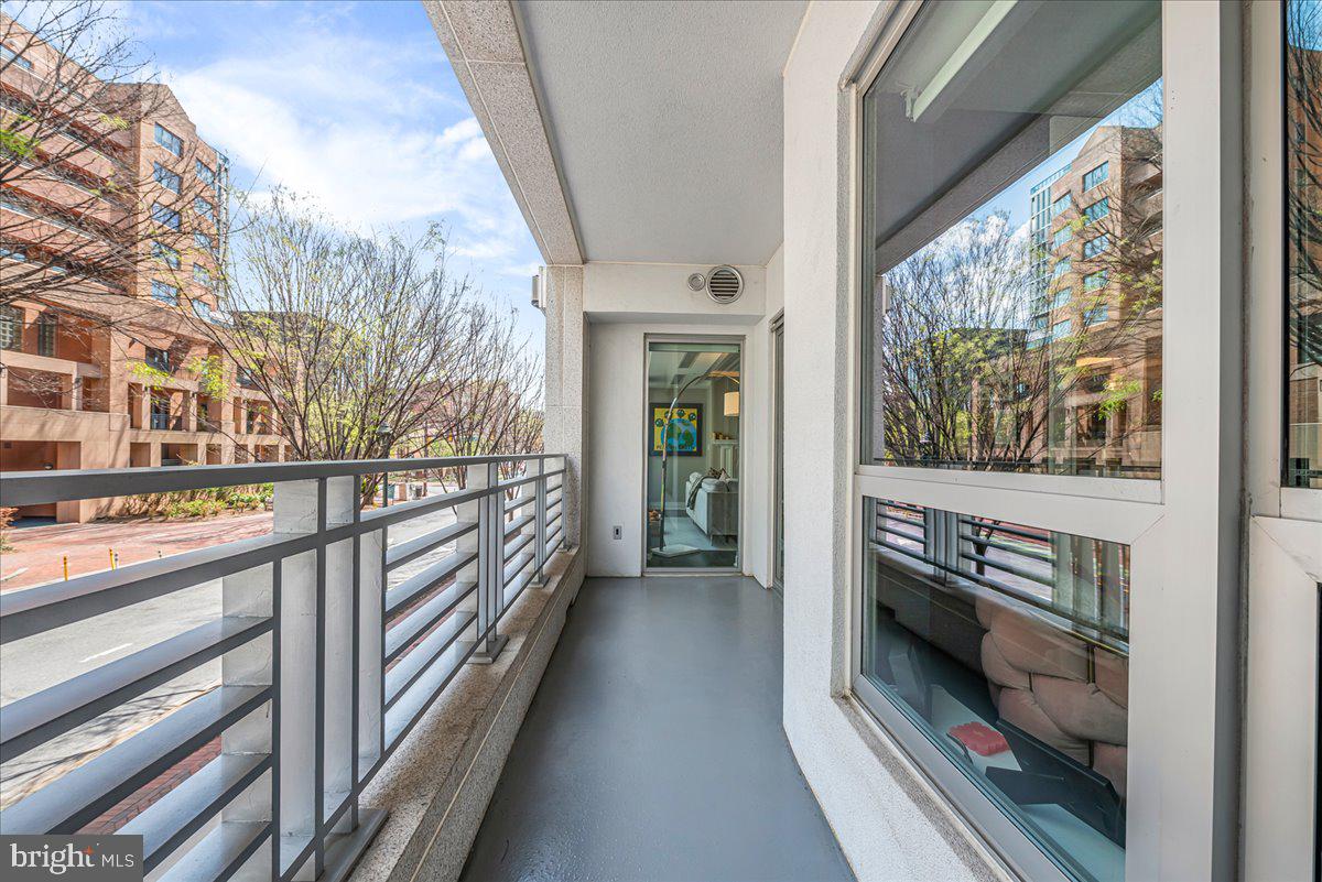 DOWNTOWN BETHESDA - Residential