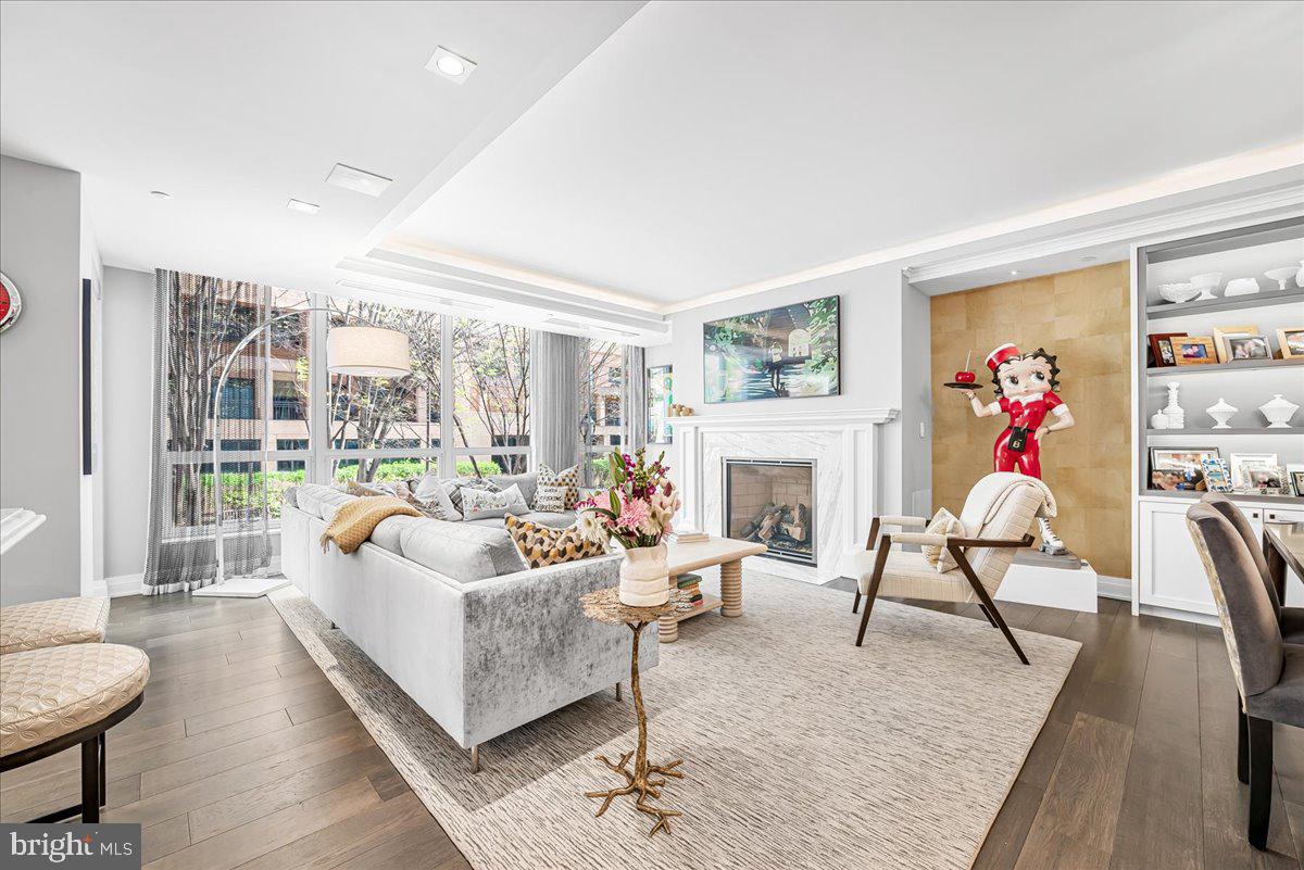 DOWNTOWN BETHESDA - Residential