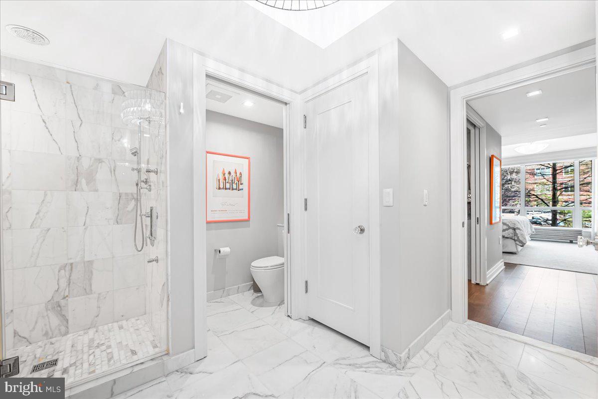 DOWNTOWN BETHESDA - Residential