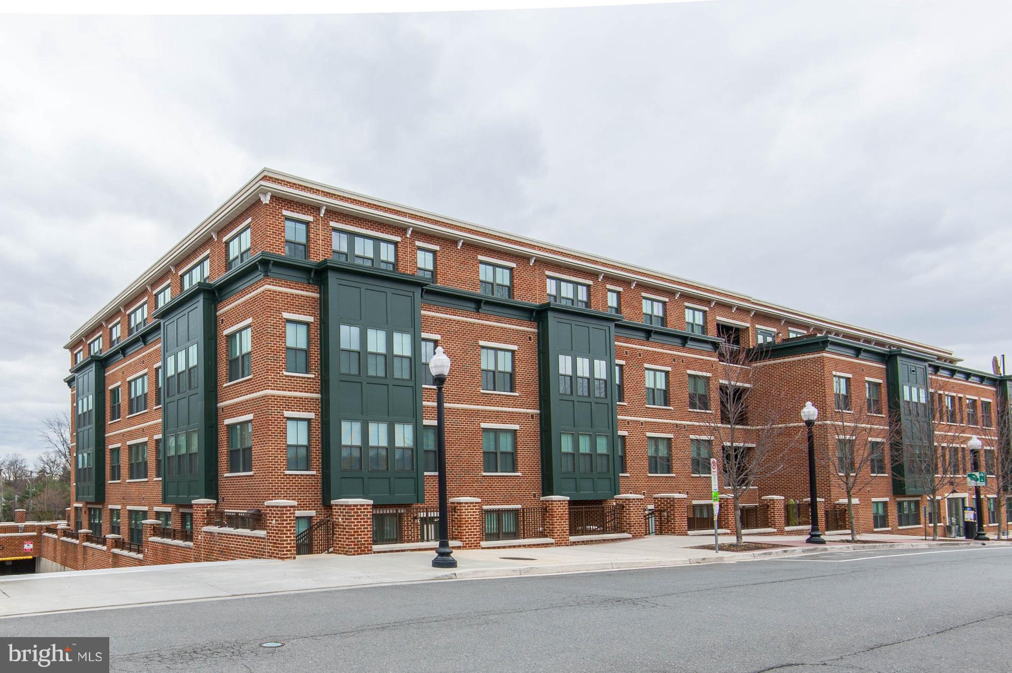 DOMINION HEIGHTS - Residential Lease