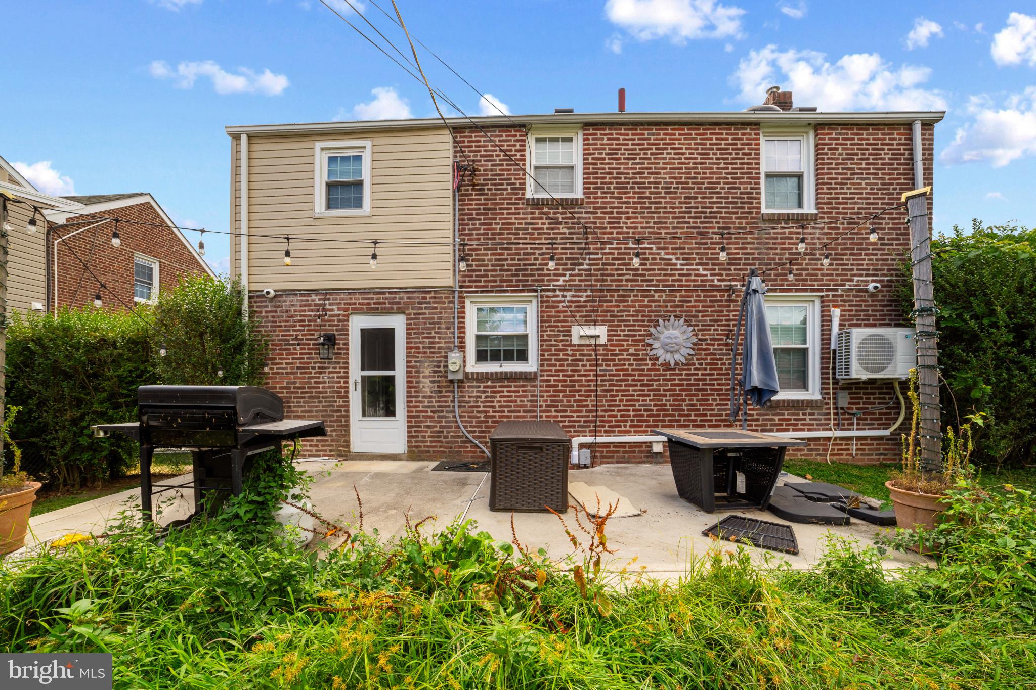 NEWTOWN SQ - Residential