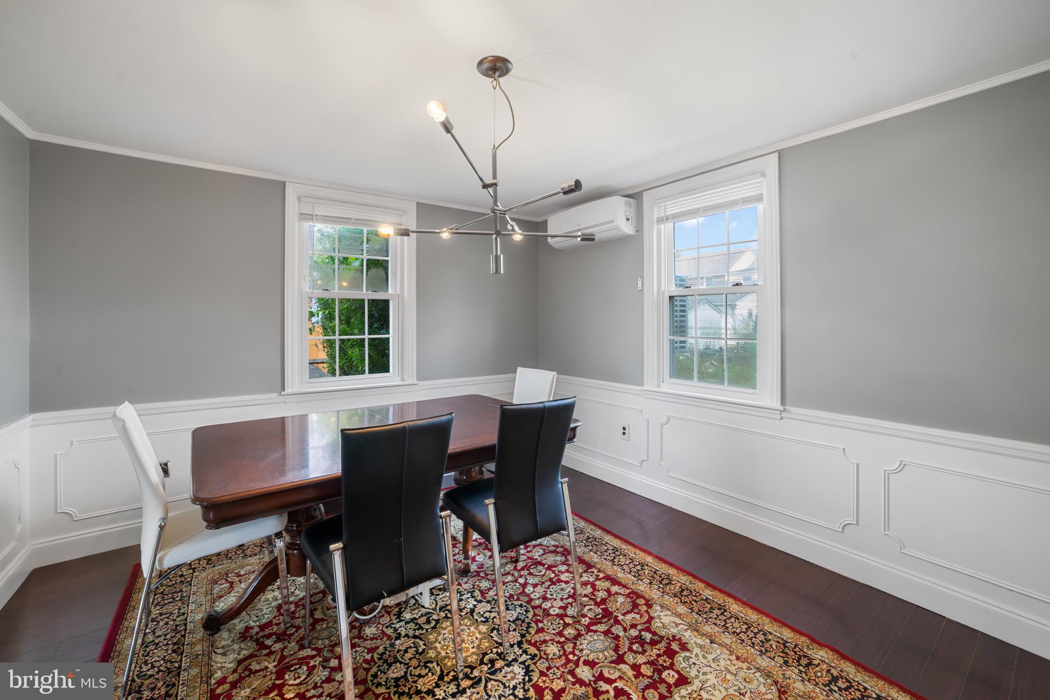 NEWTOWN SQ - Residential