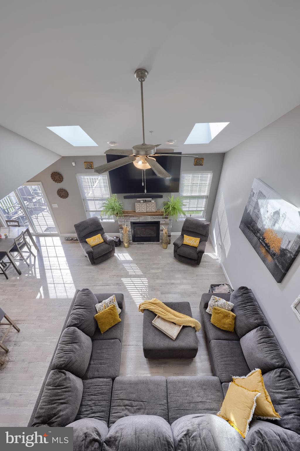 SOUTHERN VILLAGE - Residential