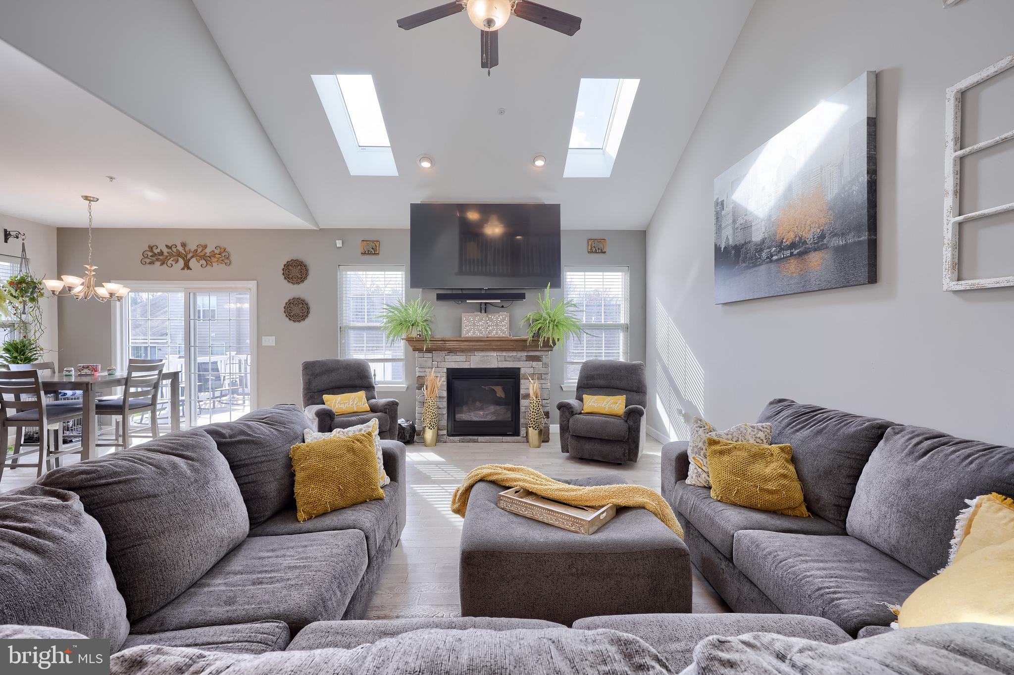 SOUTHERN VILLAGE - Residential