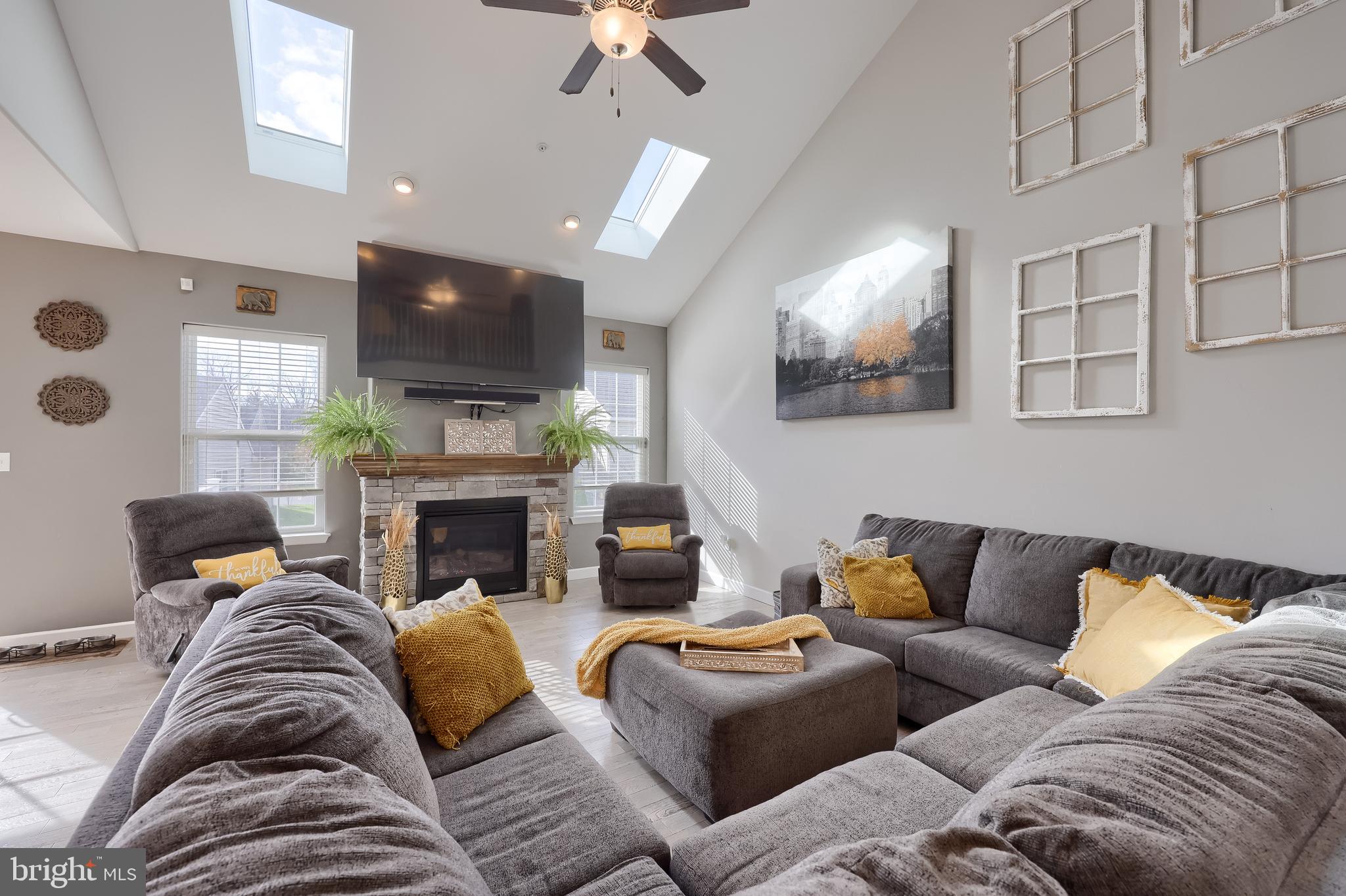 SOUTHERN VILLAGE - Residential