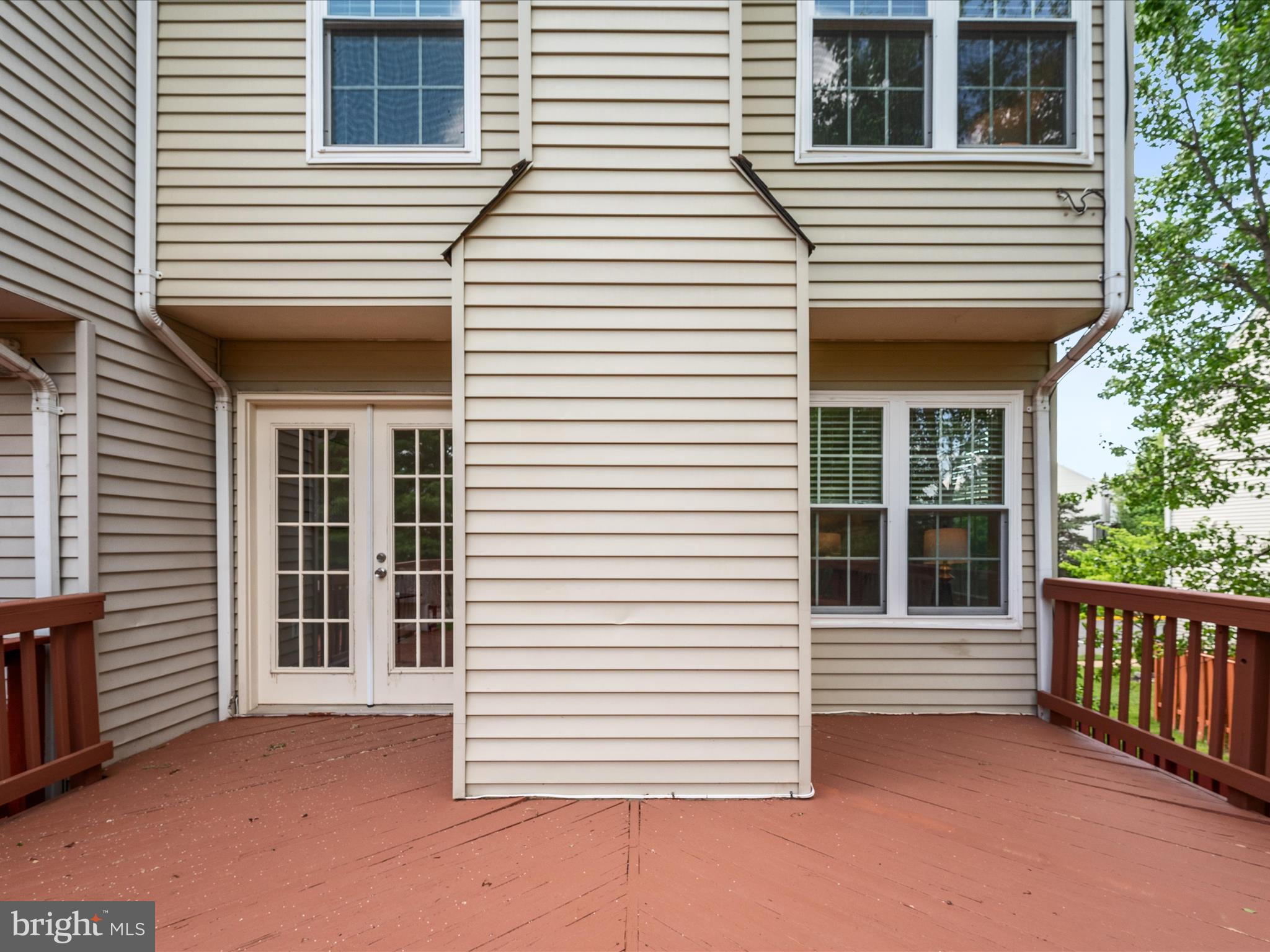 ASHBURN VILLAGE - Residential