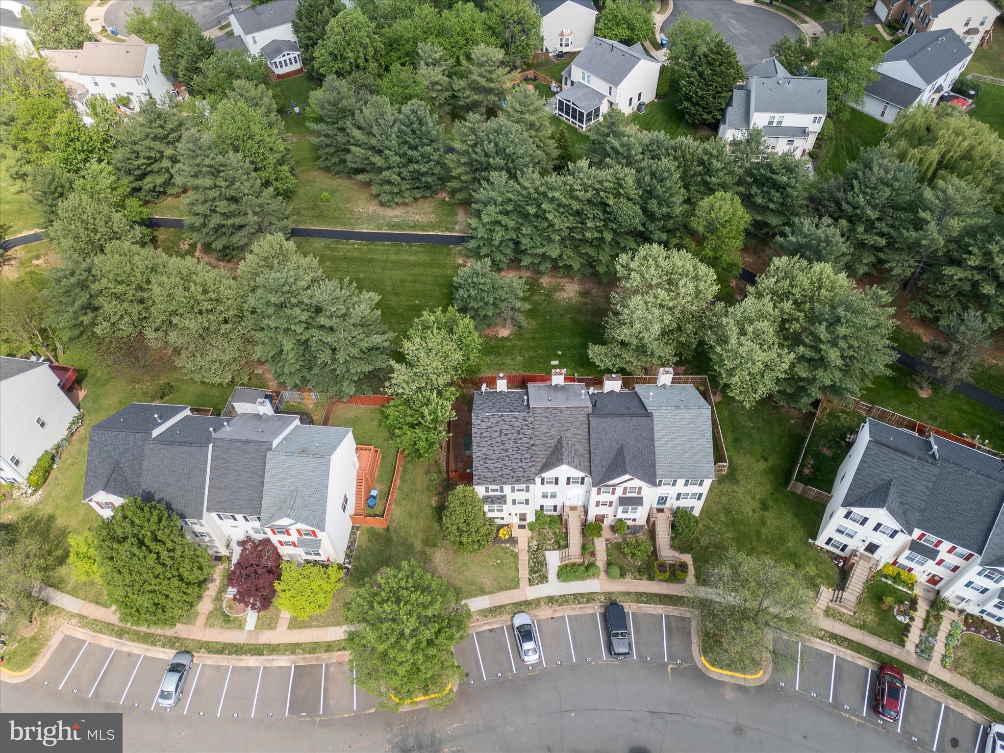 ASHBURN VILLAGE - Residential