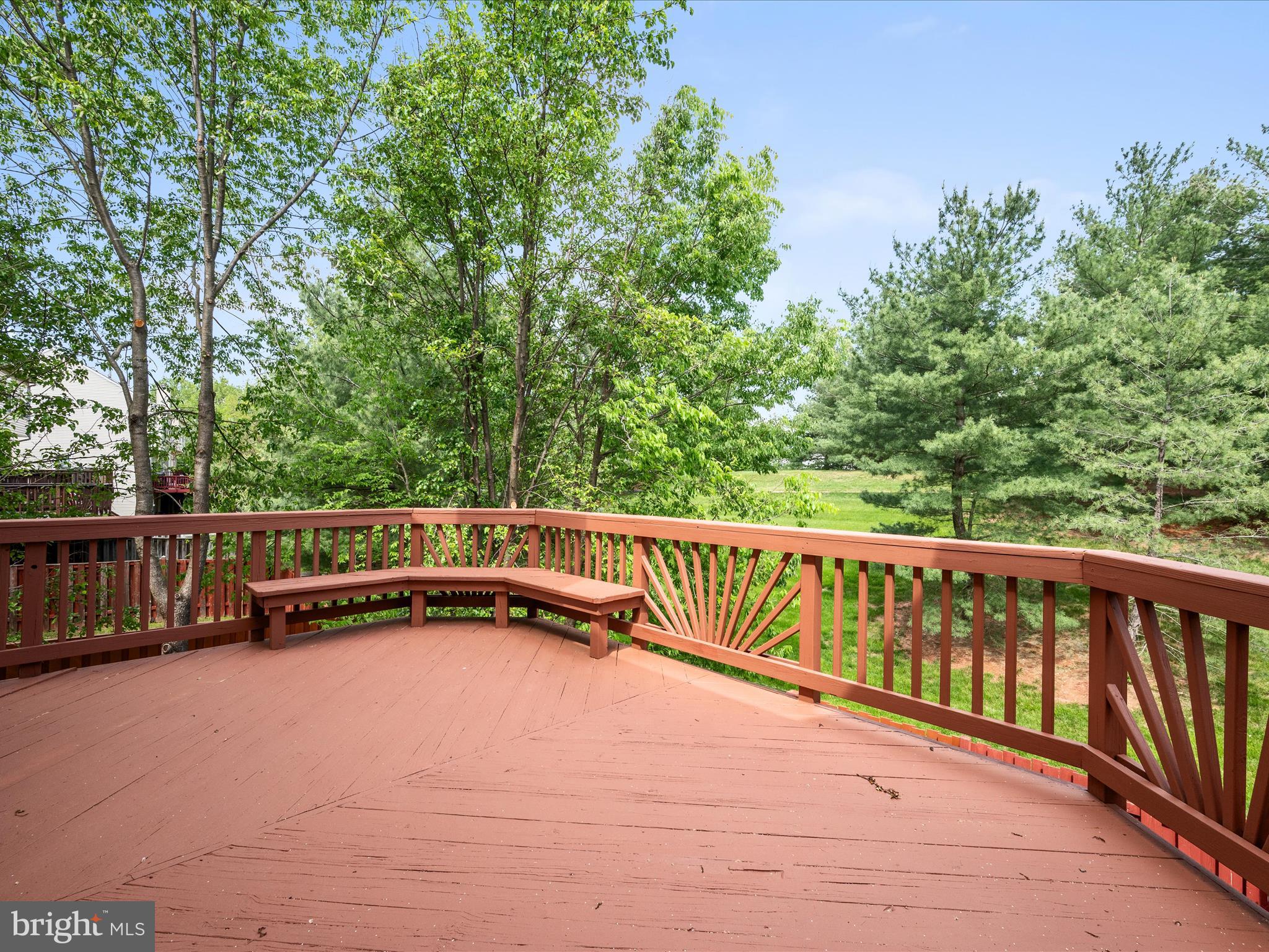 ASHBURN VILLAGE - Residential