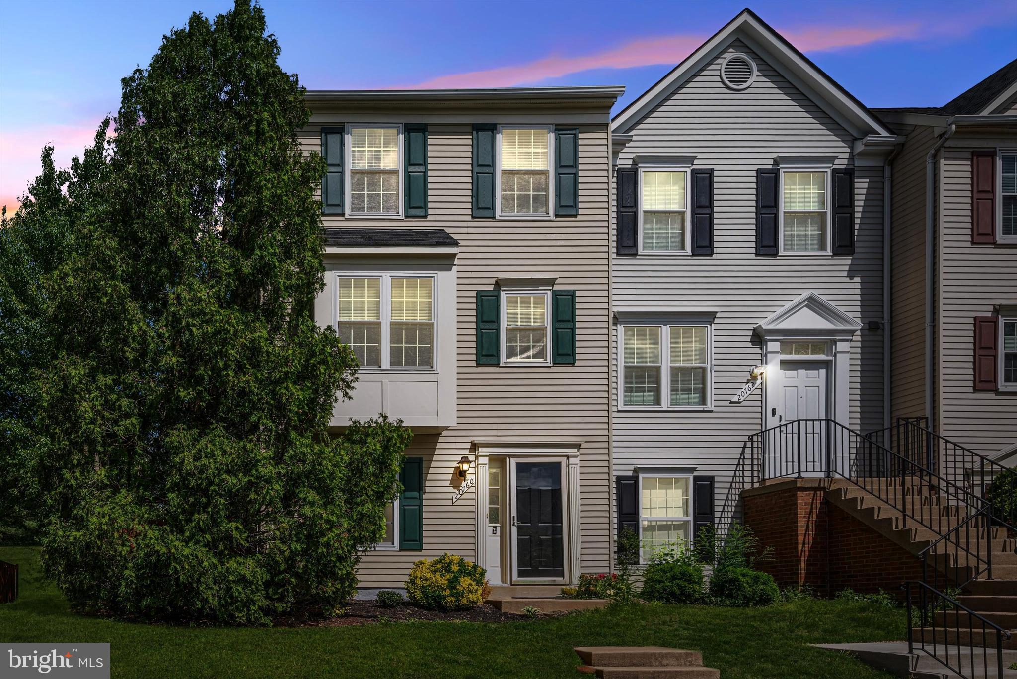 ASHBURN VILLAGE - Residential