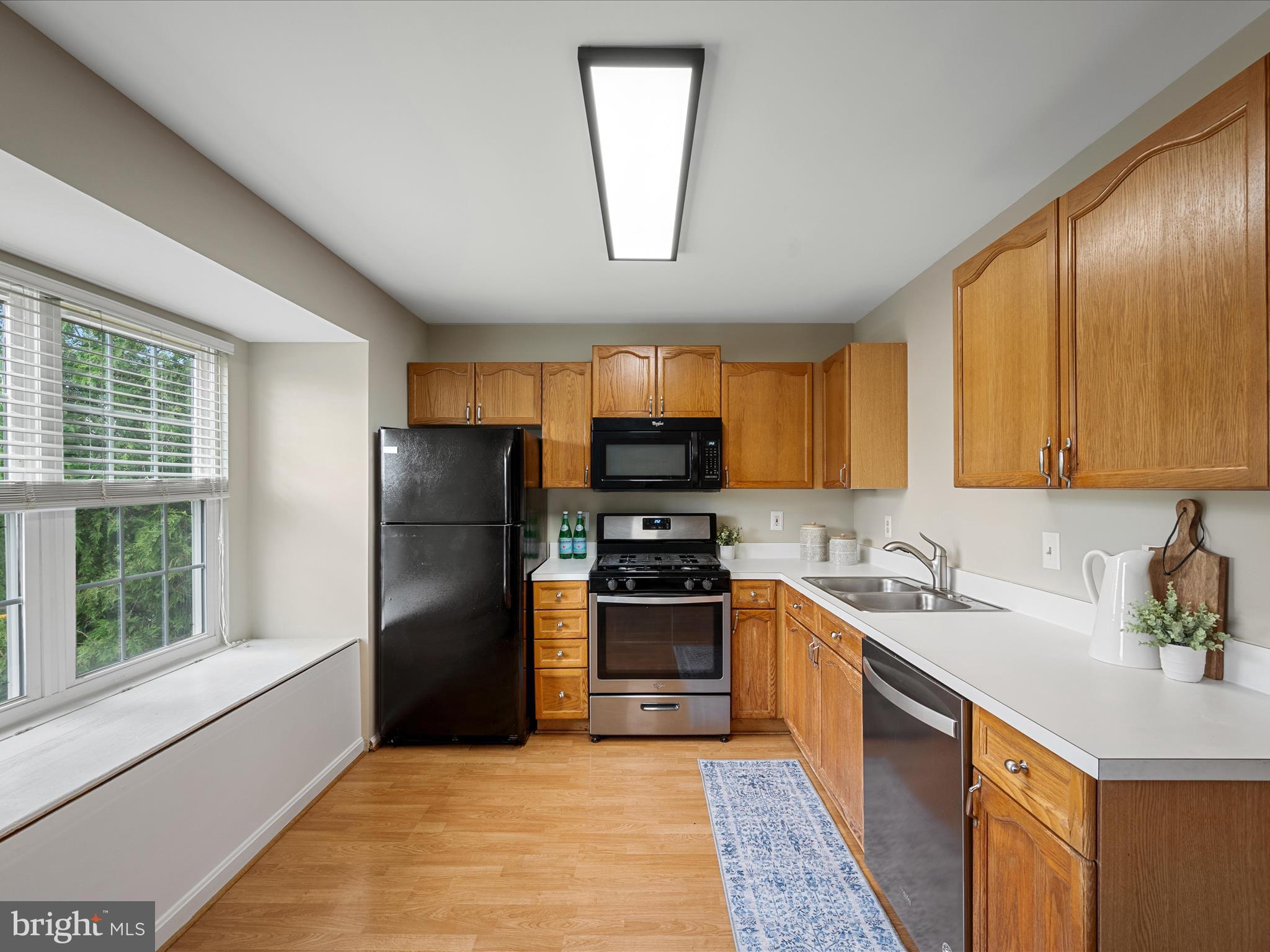 ASHBURN VILLAGE - Residential