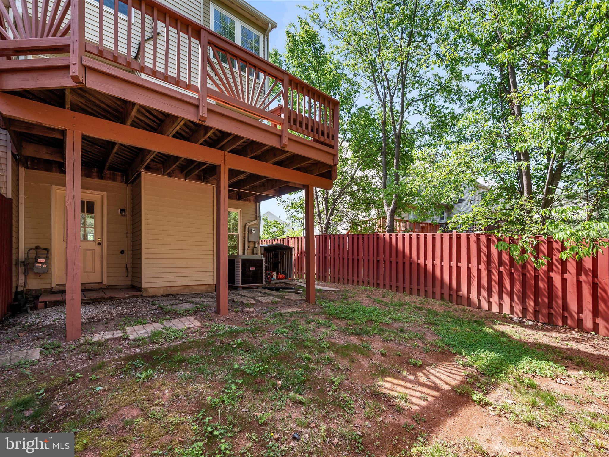 ASHBURN VILLAGE - Residential