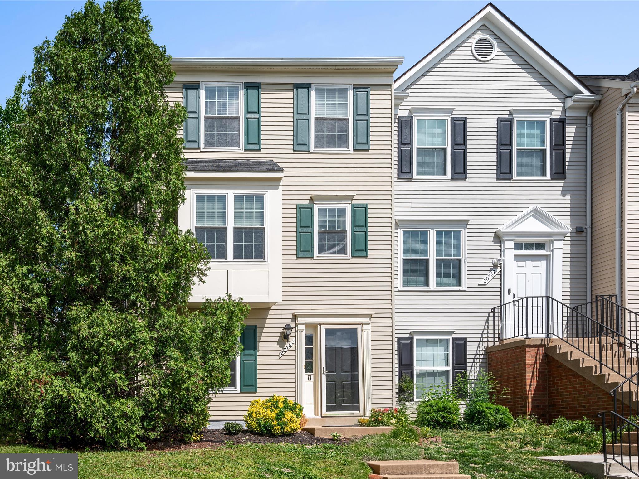 ASHBURN VILLAGE - Residential