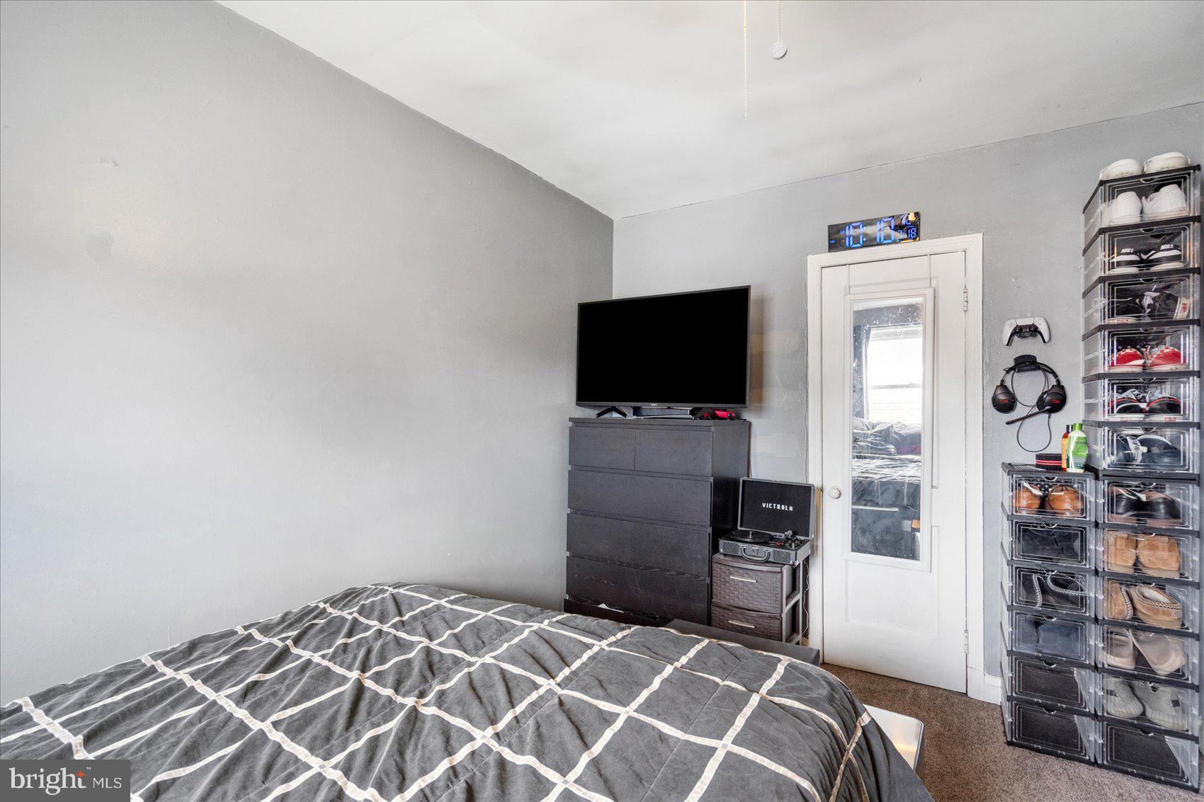 MIDDLESEX - Residential