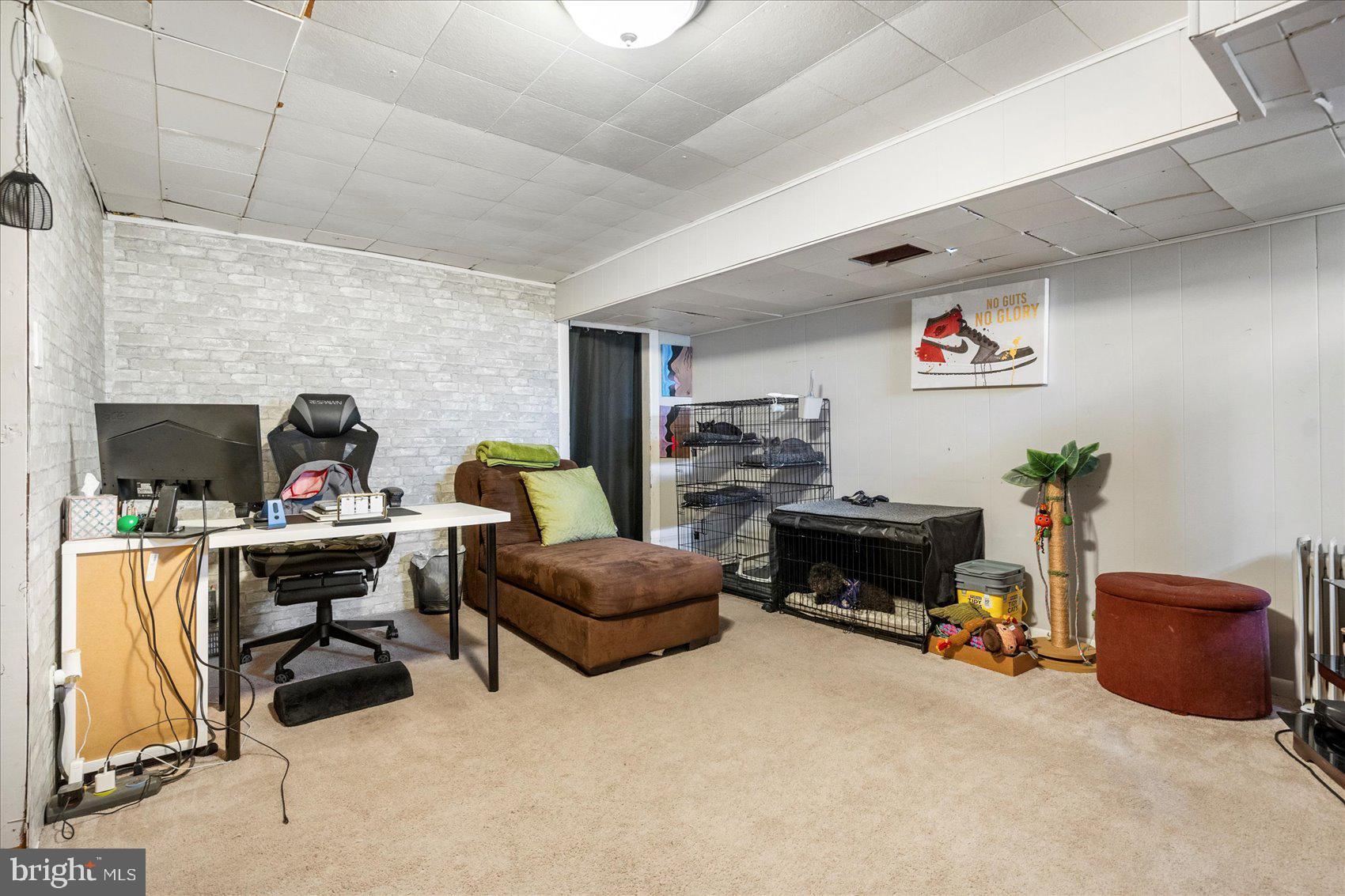 MIDDLESEX - Residential