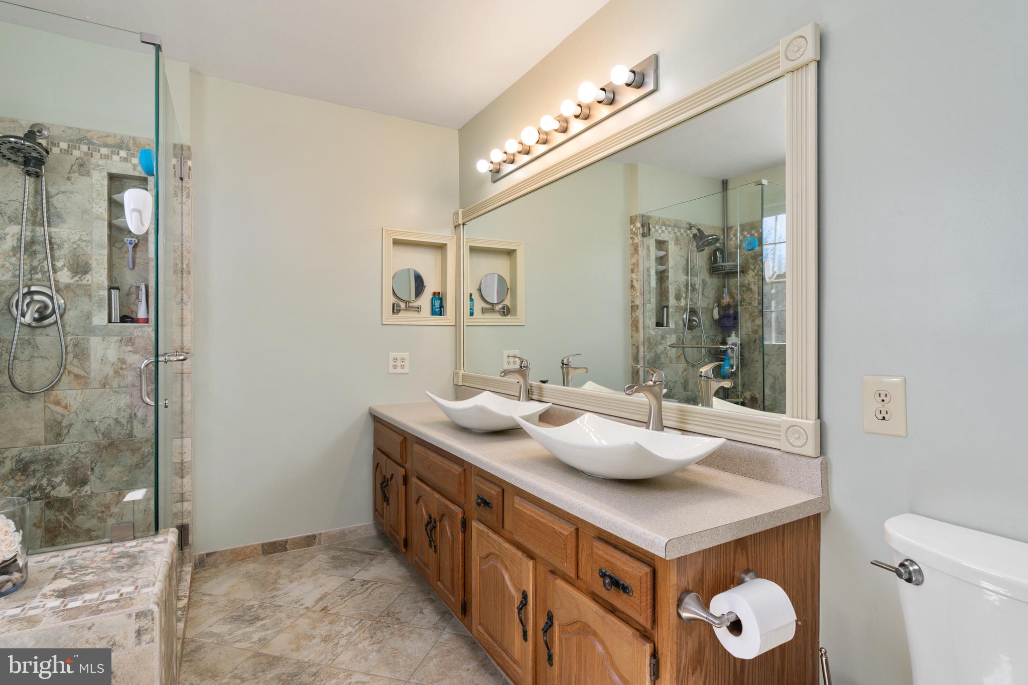 LEAVELLS CROSSING - Residential